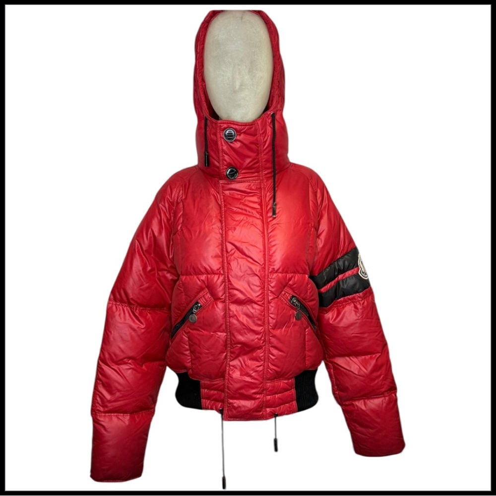 Moncler Authentic Women Red Down zipper Jacket Excellent conditions. - Picture 5 of 12